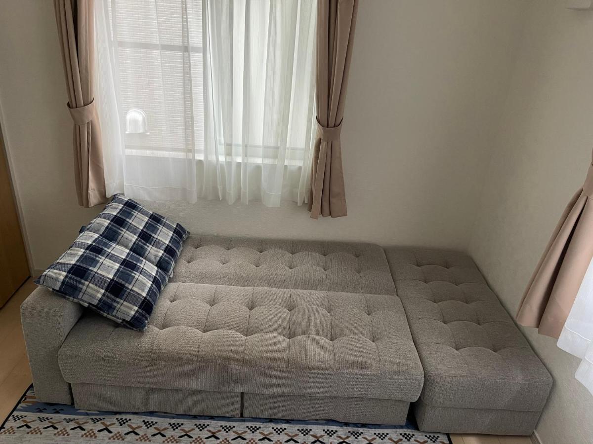 Bessalov 2nd Friendly House Tokyo